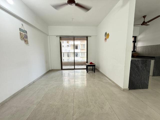2 BHK Apartment in Anand Nagar, Sinhagad Road for resale Pune. The reference number is 20575524