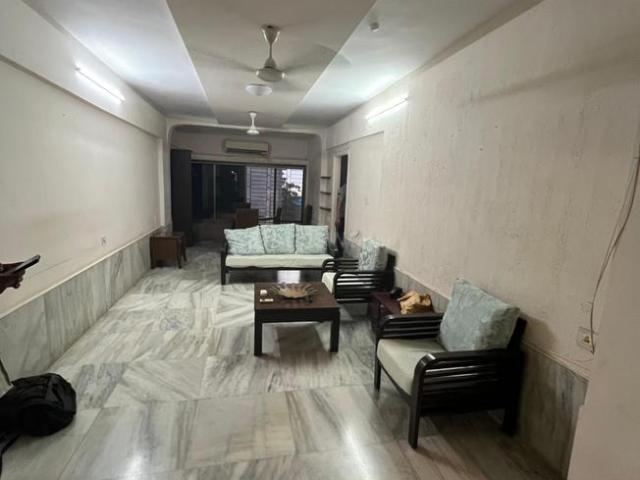 2 BHK Apartment in Andheri West for rent Mumbai. The reference number is 18895249