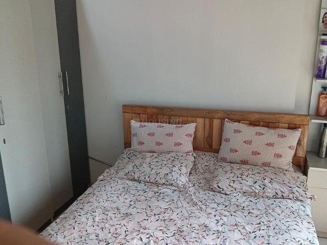 2 BHK Apartment in Andheri West for rent Mumbai. The reference number is 21361854