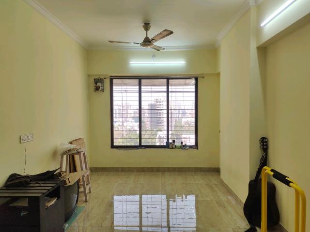 2 BHK Apartment in Andheri West for resale Mumbai. The reference number is 16555393