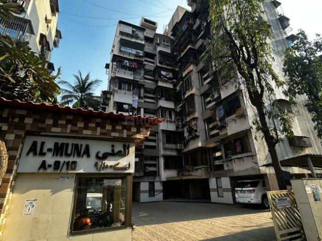 2 BHK Apartment in Andheri West for resale Mumbai. The reference number is 18989471