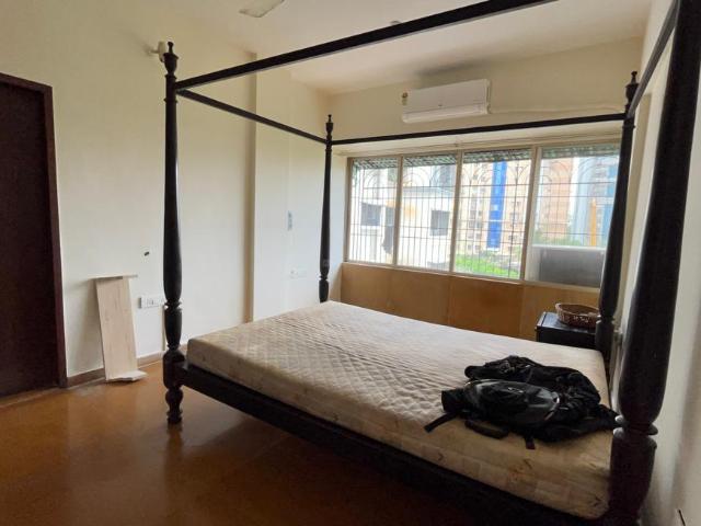 2 BHK Apartment in Andheri West for resale Mumbai. The reference number is 20746560