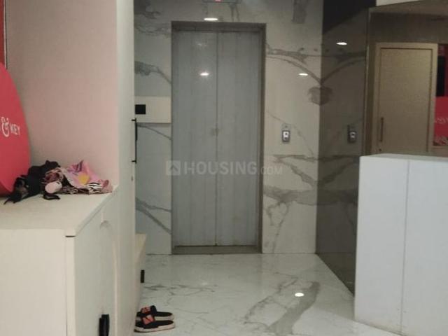 2 BHK Apartment in Andheri West for resale Mumbai. The reference number is 21037375