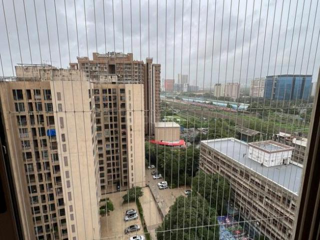 2 BHK Apartment in Andheri West for resale Mumbai. The reference number is 21226173