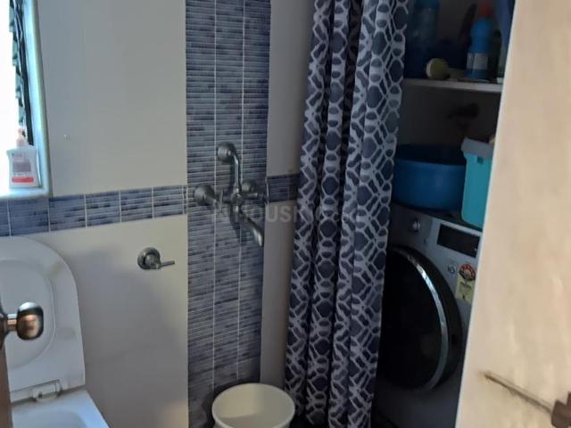 2 BHK Apartment in Andheri East for resale Mumbai. The reference number is 20500440