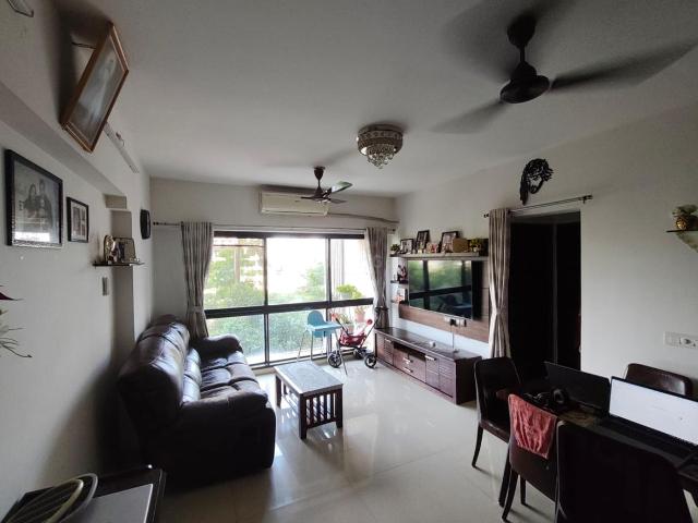 2 BHK Apartment in Andheri East for resale Mumbai. The reference number is 21042673
