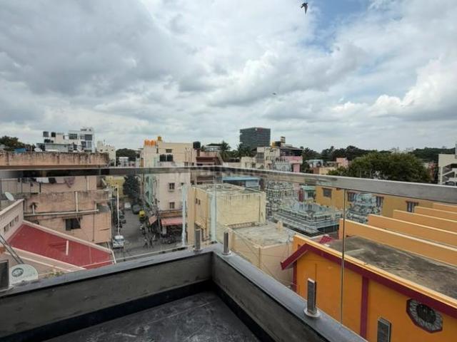 2 BHK Apartment in Adugodi for rent Bengaluru. The reference number is 20830398