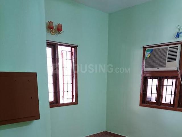2 BHK Apartment in Adyar for rent Chennai. The reference number is 20488121