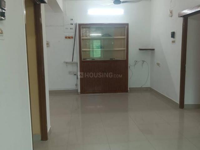 2 BHK Apartment in Adyar for resale Chennai. The reference number is 21125831