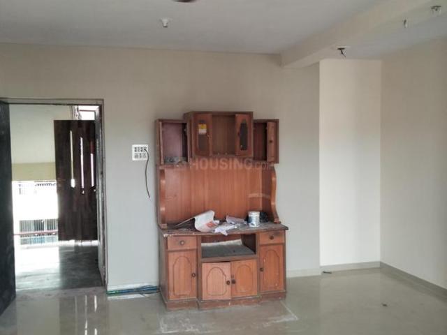 2 BHK Apartment in Adajan for rent Surat. The reference number is 21036071