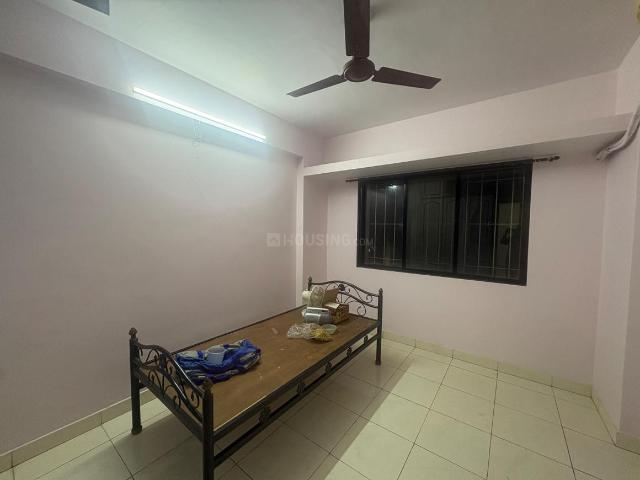 2 BHK Apartment in Adajan for rent Surat. The reference number is 21118568