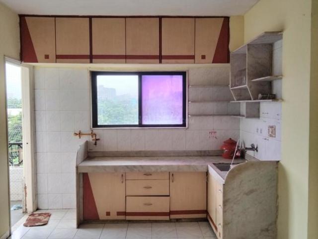 2 BHK Apartment in Adajan for rent Surat. The reference number is 21121846