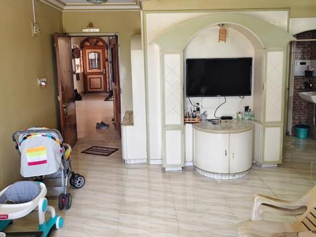 2 BHK Apartment in Adajan for resale Surat. The reference number is 20238825