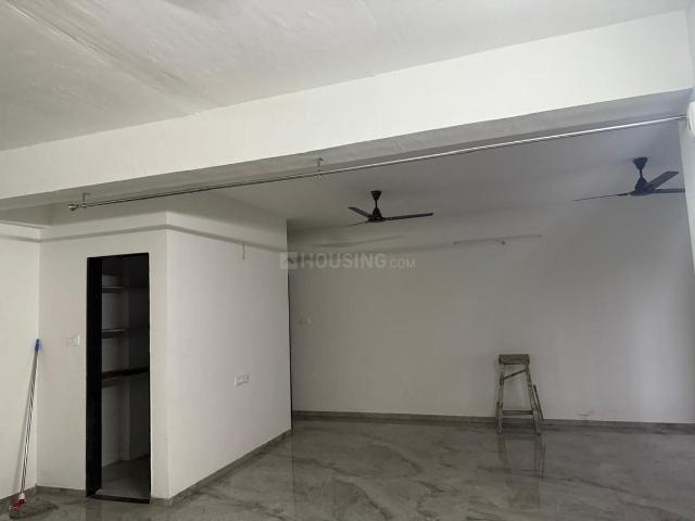 2 BHK Apartment in Adajan Gam for rent Surat. The reference number is 20743197