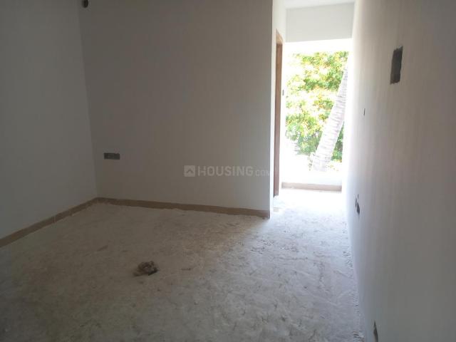 2 BHK Apartment in Adambakkam for resale Chennai. The reference number is 19721871