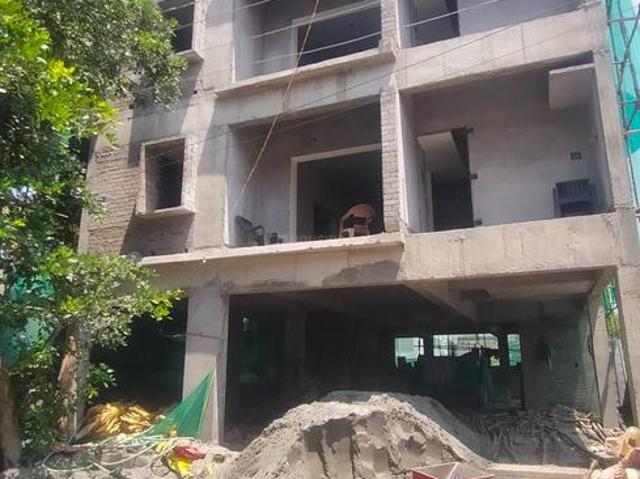 2 BHK Apartment in Adambakkam for resale Chennai. The reference number is 21225090