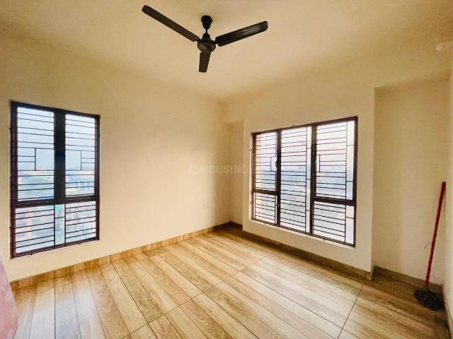 2 BHK Apartment in Agarpara for rent Kolkata. The reference number is 15803168