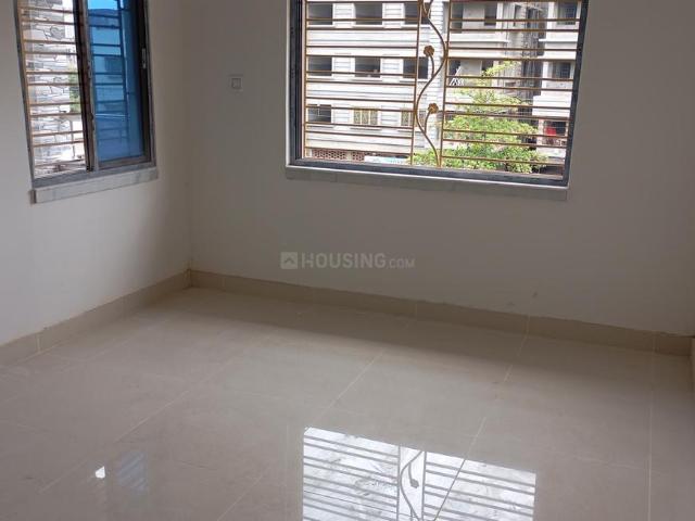 2 BHK Apartment in Agarpara for resale Kolkata. The reference number is 21005899