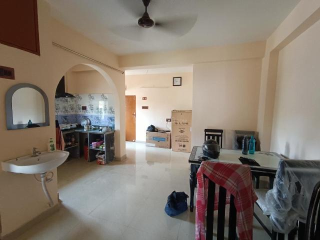 2 BHK Apartment in Agarpara for resale Kolkata. The reference number is 21227334