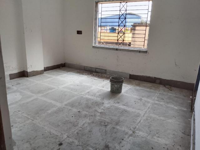 2 BHK Apartment in Agarpara for resale Kolkata. The reference number is 21300896