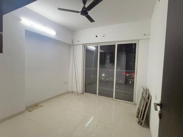 2 BHK Apartment in Airoli for resale Navi Mumbai. The reference number is 21366175