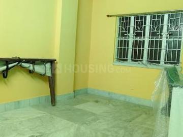 2 BHK Apartment in Airport Gate no. 1 for rent Kolkata. The reference number is 19559086
