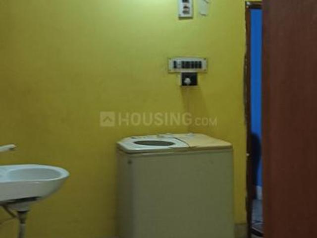2 BHK Apartment in Airport Gate no. 1 for rent Kolkata. The reference number is 20431717