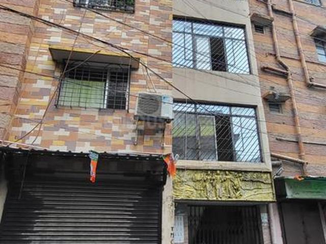 2 BHK Apartment in Airport Gate no. 1 for rent Kolkata. The reference number is 20601678