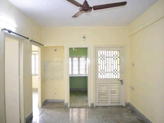 2 BHK Apartment in Airport Gate no. 1 for rent Kolkata. The reference number is 20847060