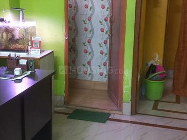2 BHK Apartment in Airport Gate no. 1 for rent Kolkata. The reference number is 21207388