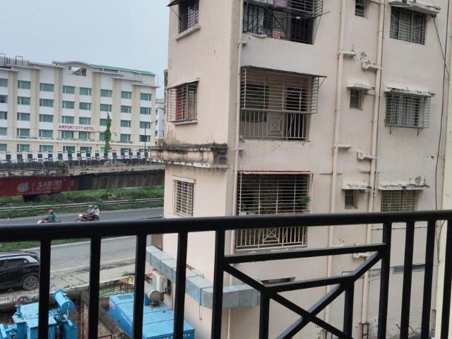 2 BHK Apartment in Airport Gate no. 1 for rent Kolkata. The reference number is 21211948