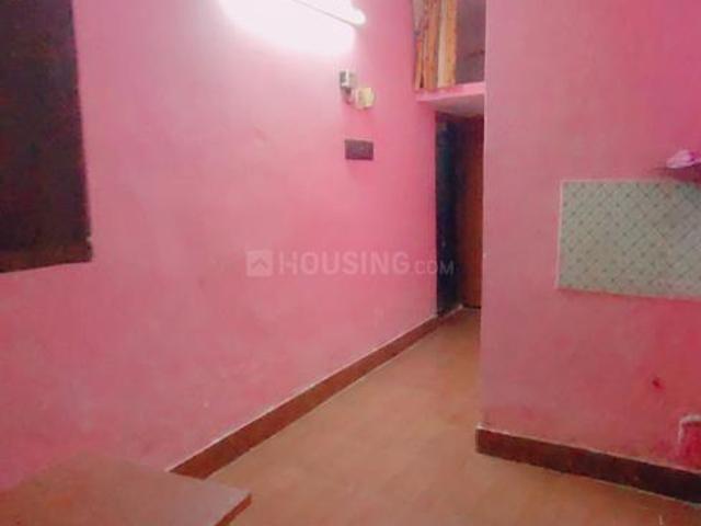 2 BHK Apartment in Airport Gate no. 1 for rent Kolkata. The reference number is 21305625