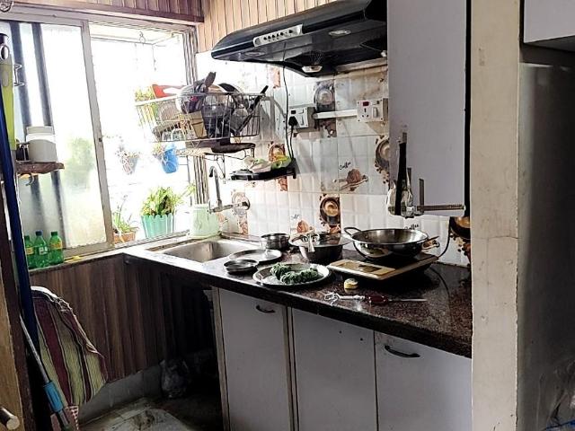 2 BHK Apartment in Airport Gate no. 1 for resale Kolkata. The reference number is 18536711