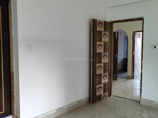 2 BHK Apartment in Airport Gate no. 1 for resale Kolkata. The reference number is 18580320