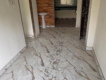 2 BHK Apartment in Airport Gate no. 1 for resale Kolkata. The reference number is 19451437