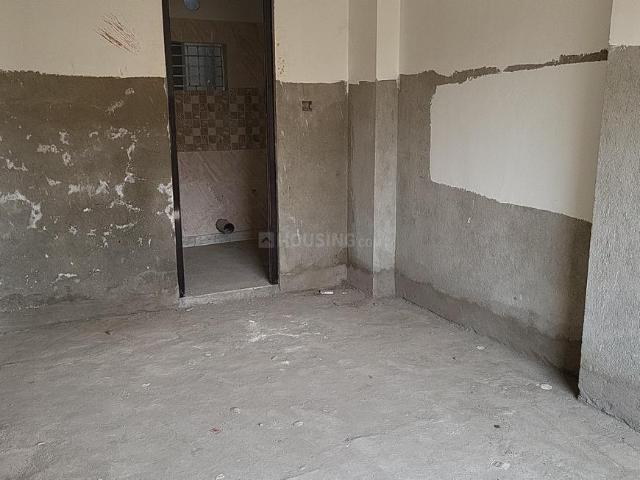 2 BHK Apartment in Airport Gate no. 1 for resale Kolkata. The reference number is 19508014