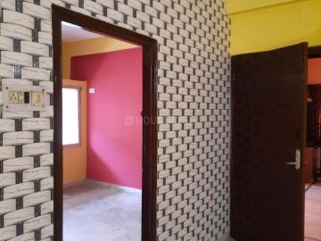 2 BHK Apartment in Airport Gate no. 1 for resale Kolkata. The reference number is 19588684