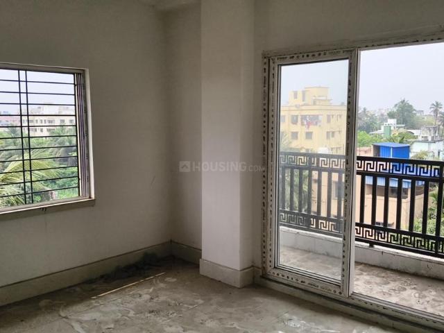 2 BHK Apartment in Airport Gate no. 1 for resale Kolkata. The reference number is 19699974