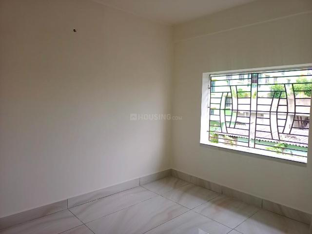 2 BHK Apartment in Airport Gate no. 1 for resale Kolkata. The reference number is 20306976