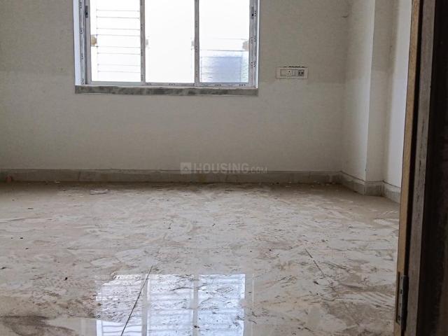 2 BHK Apartment in Airport Gate no. 1 for resale Kolkata. The reference number is 20775856