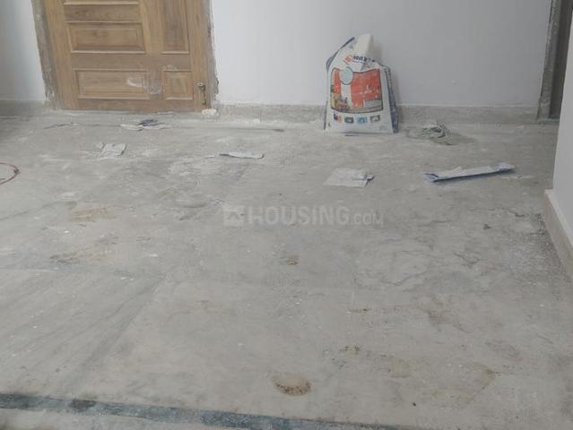 2 BHK Apartment in Airport Gate no. 1 for resale Kolkata. The reference number is 21053645