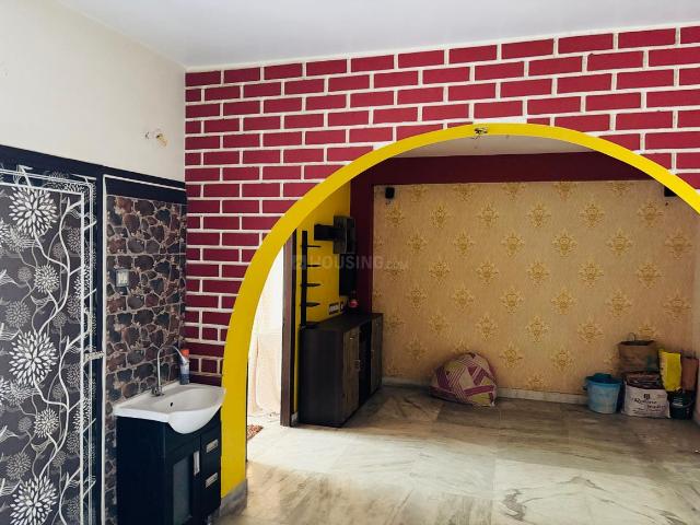 2 BHK Apartment in Airport Gate no. 1 for resale Kolkata. The reference number is 21112116