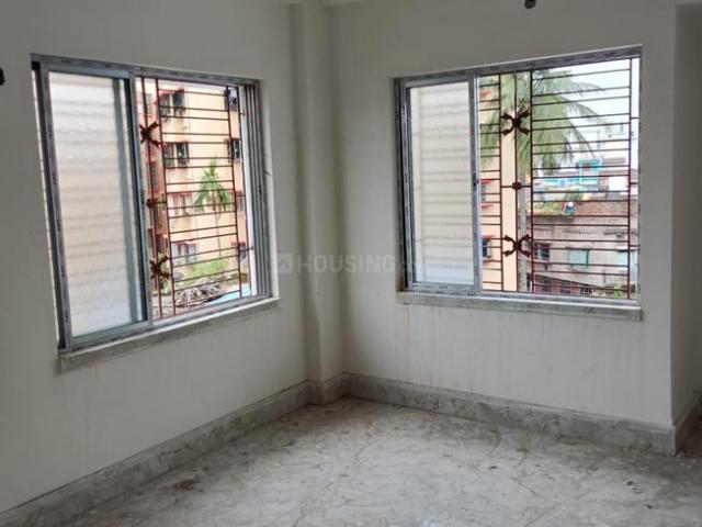 2 BHK Apartment in Airport Gate no. 1 for resale Kolkata. The reference number is 21127851
