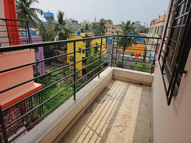 2 BHK Apartment in Airport Gate No 2 for resale Kolkata. The reference number is 19754726