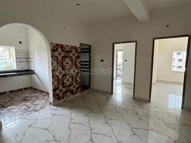 2 BHK Apartment in Airport Gate No 2 for resale Kolkata. The reference number is 21104942
