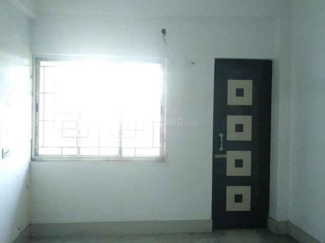 2 BHK Apartment in Airport Gate No 2 for resale Kolkata. The reference number is 21127422