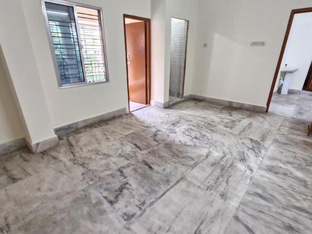 2 BHK Apartment in Airport Gate No 2 for resale Kolkata. The reference number is 21251673