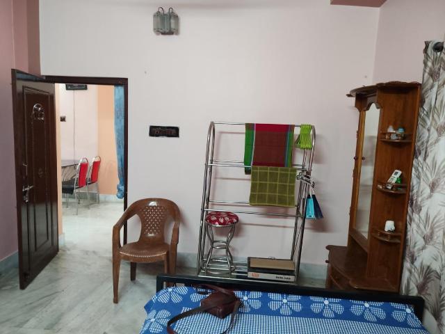 2 BHK Apartment in Airport Gate No. 3 for resale Kolkata. The reference number is 20461606