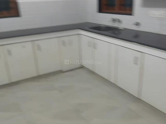 2 BHK Apartment in Aluva for rent Kochi. The reference number is 20763575