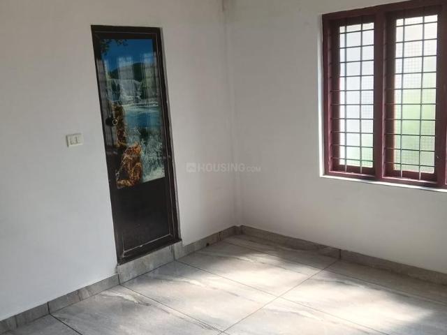 2 BHK Apartment in Aluva for rent Kochi. The reference number is 21326467